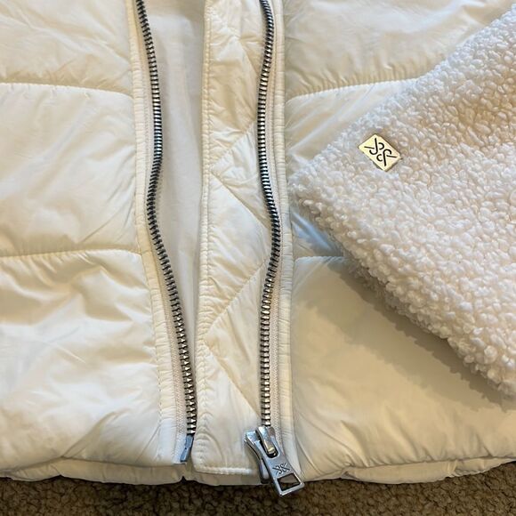 Soia and Kyo Mixed Media Faux Shearling Jacket
 size M - Picture 10 of 11